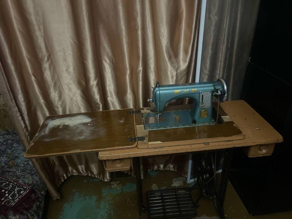 Продается стиральная машина холодильник в рабочем состоянии своя срочн