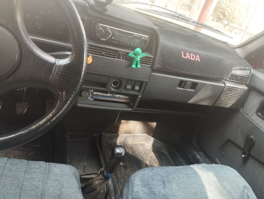 Срочно продам машину на ходу