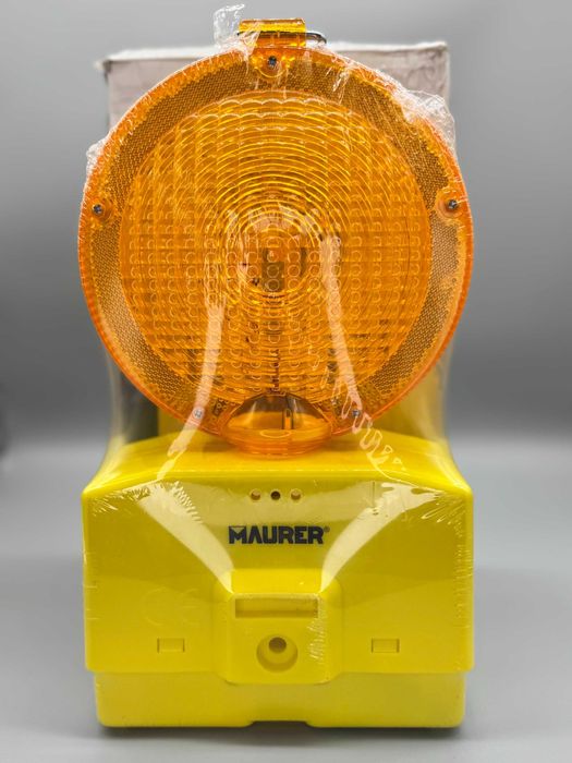 LED сигнална пътна лампа MAURER с оранжева светлина за строителни обекти и аварийна сигнализация