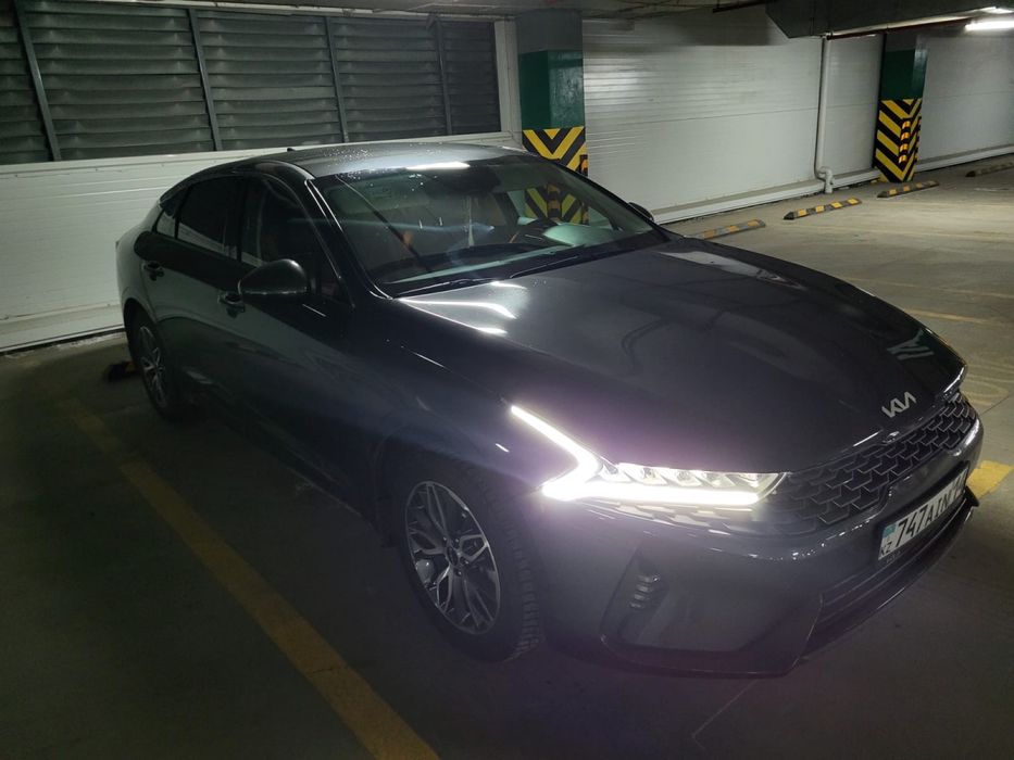 Продам Авто KIA-K5
