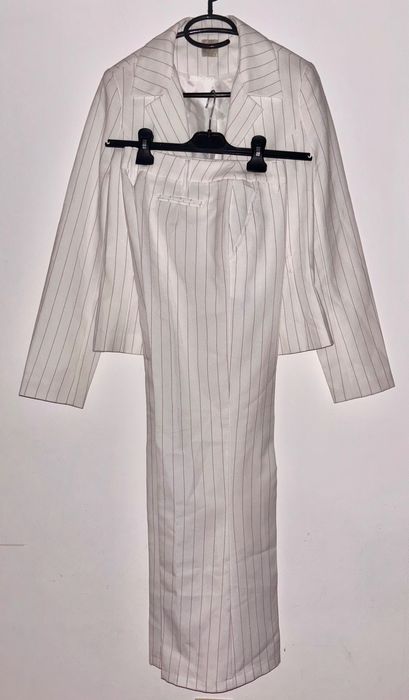 Женски костюм немска марка