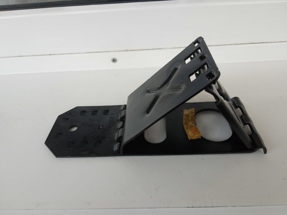 Голф4  Бенз. помпа 30лв Предна лява дръжка 30 Крик 20 Копчета за Opel