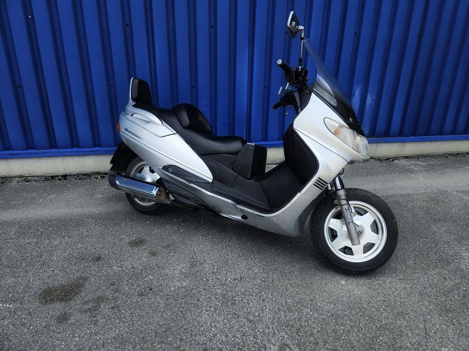 Suzuki burgman 250