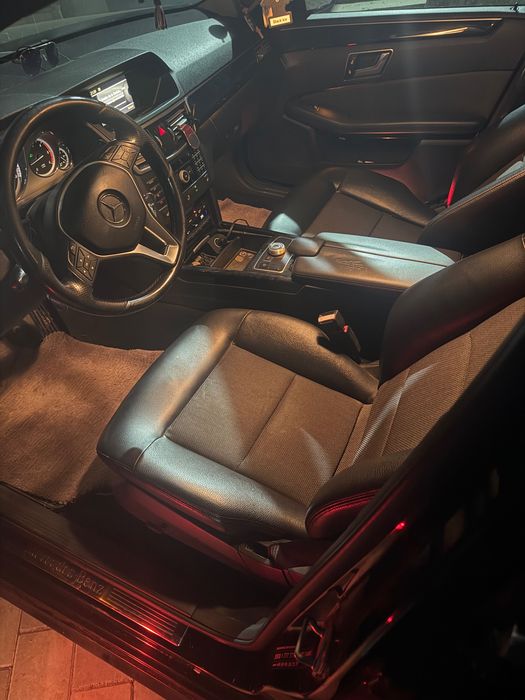 Vând Mercedes e class