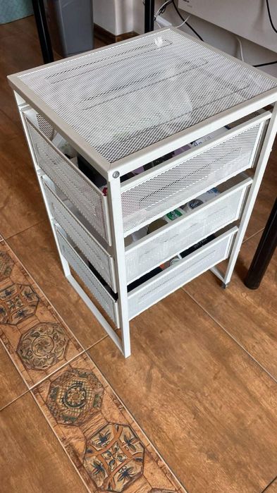 Бюро 120x60см с контейнер