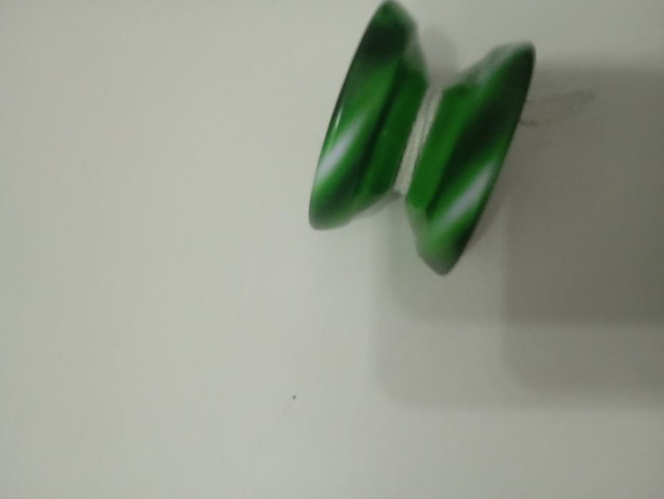 Продам йойо пластиковый