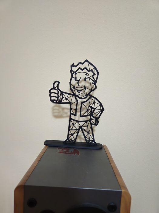 Vault Boy Fallout – figurină 3D fan art, decor birou gaming
fan art
fi