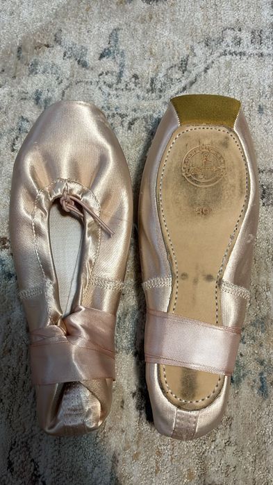 Продам пуанты б/у