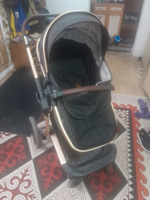 Продам детскую коляску