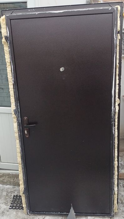 Двери металлические