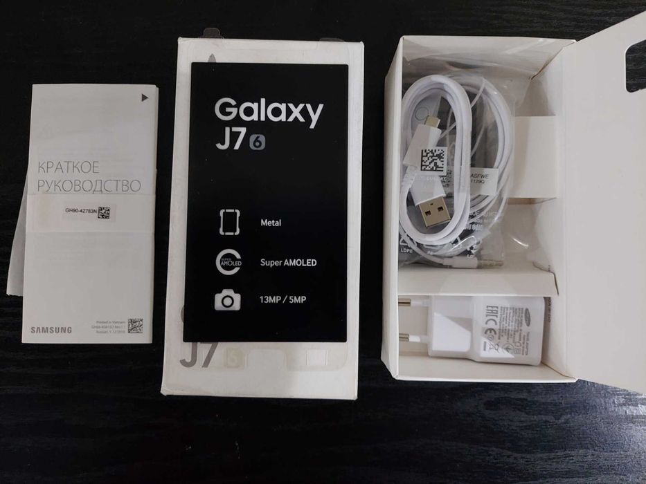 Смартфон Samsung J710