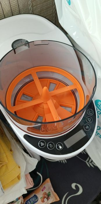 Baby brezza  машина за мляко