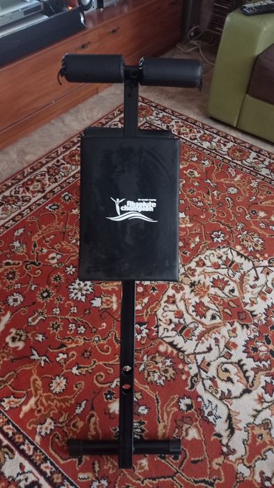 Домашний тренажёр для пресса и спины.