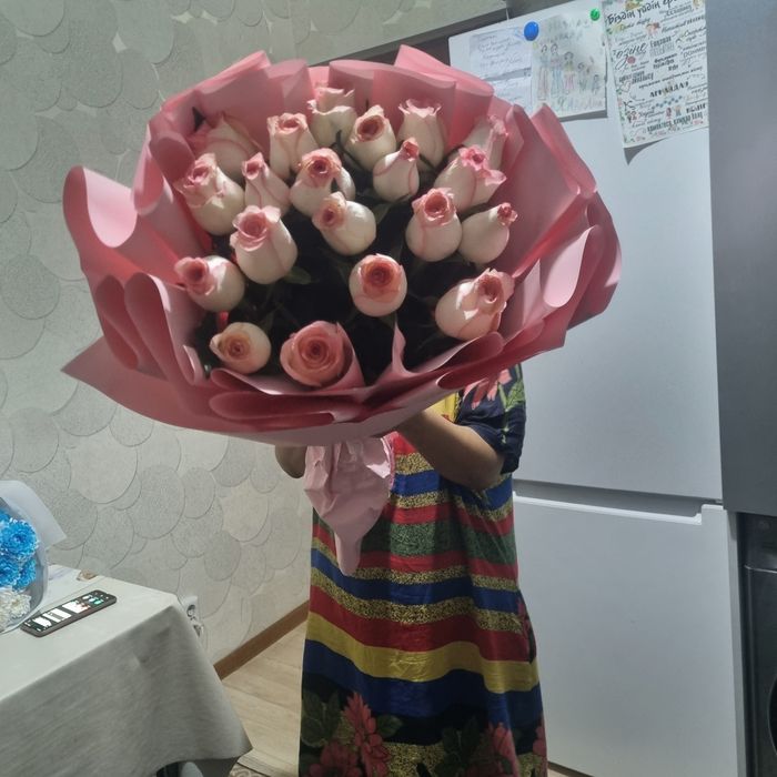 21 штук раушан гүлі