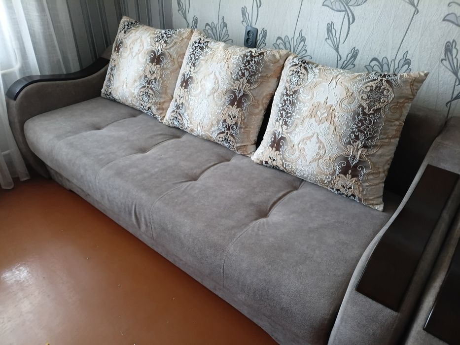 Диваны б/у  раскладные