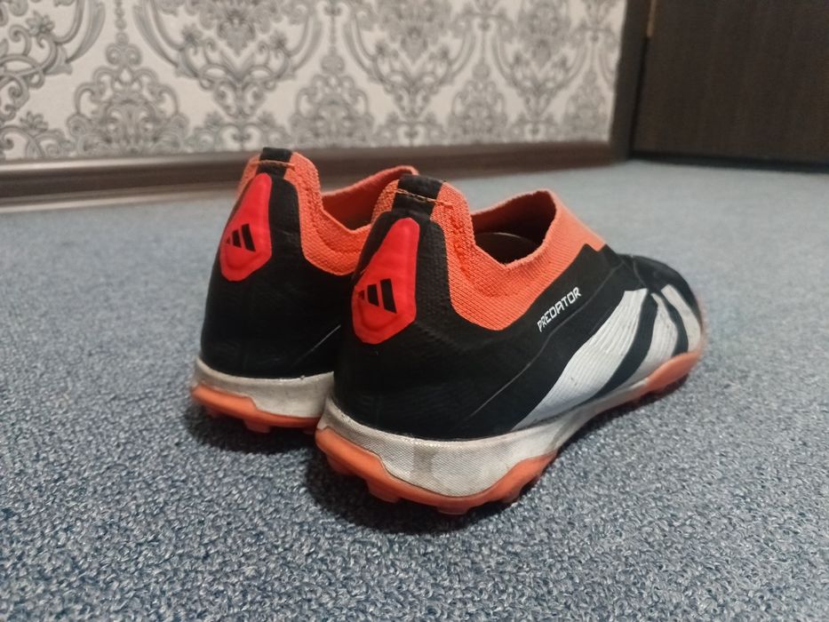 Сараконошки Адидас предатор