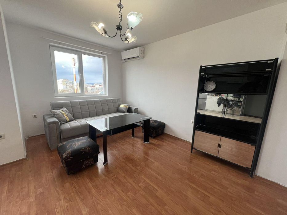 Дава се под наем Двустаен апартамент в София, Люлин 8 - 60 кв.м за 498.27 € - Снимка #1