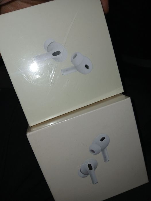 Airpods pro 2 новые (2 комлекта)
