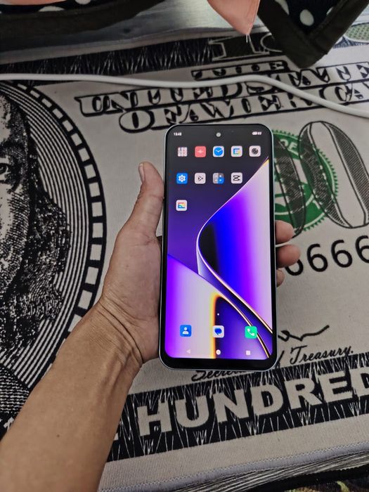 Продам телефон отличный