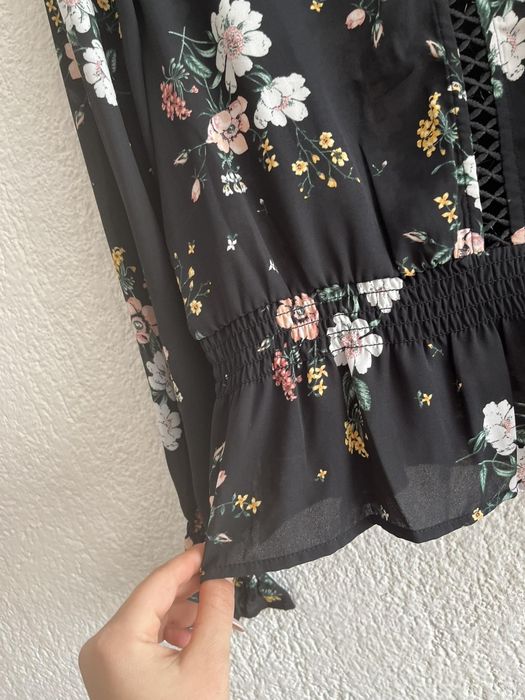 Елегантна дамска блуза - нова