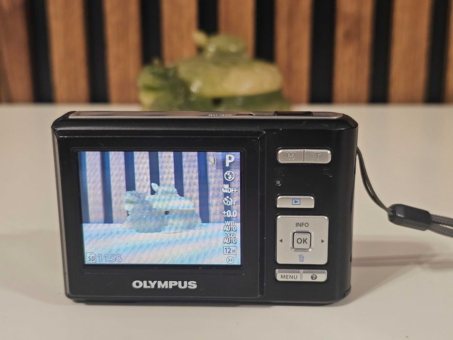 Y2K Aparat foto digital compact Olympus T100 12MP 3xZoom