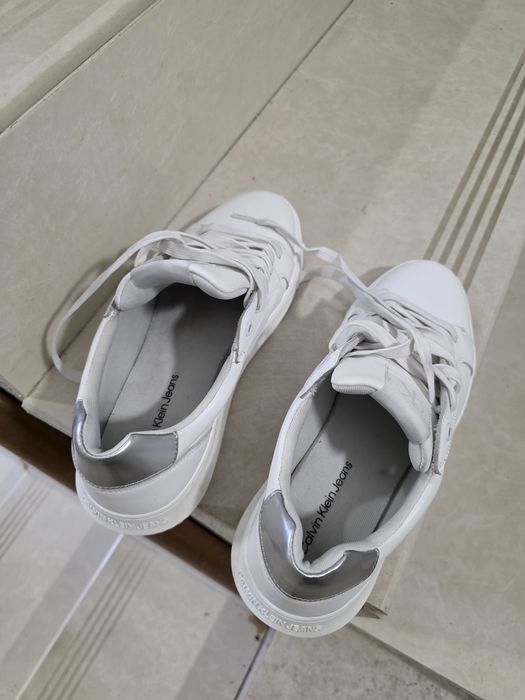 Оригинални кецове естествена кожа