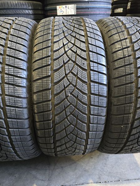 255/40/21 GOODYEAR 4бр