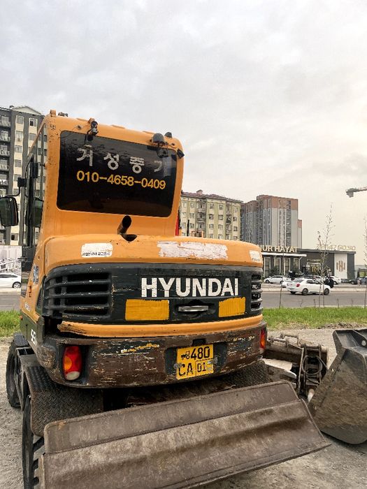 Экскаватор хундай 55 талик сотилади 2013 йил .ишлаши ало даражада.