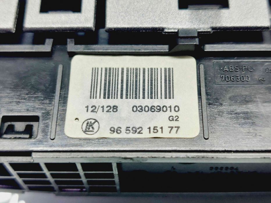 Butoane comenzi consola centrala Peugeot 308 Break [Fabr 2007-2013] 9