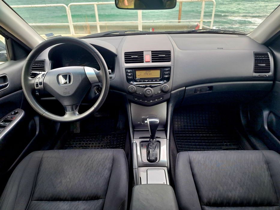 Хонда Акорд  автоматик  бензин