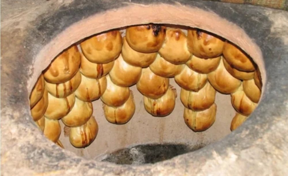 Мастера Самсу в Тандыре и Шаверму Донер-Кебаба .