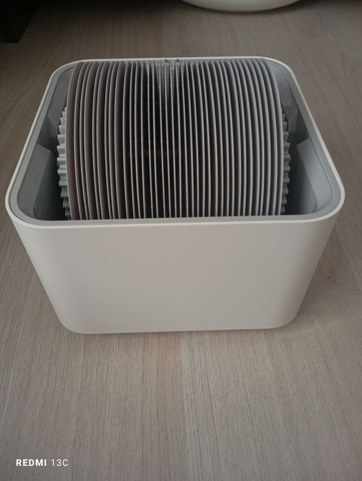 Продается увлажнитель воздуха