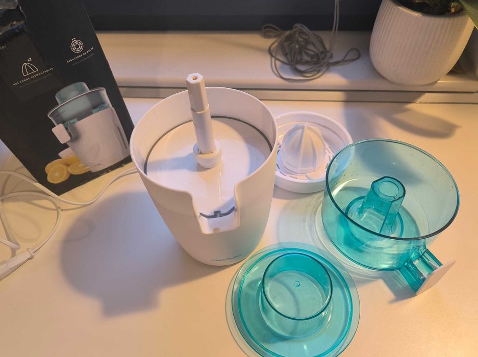 Storcator Electric Cecotec Zitrus TowerAdjust Easy 0,5 L 350W Negru