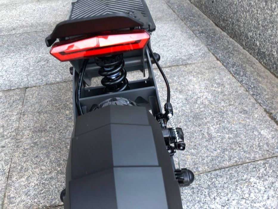 Электронный самокат kugookirin