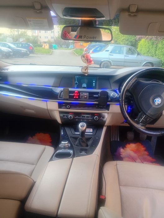 BMW 5 Series 2012 — imagine 5