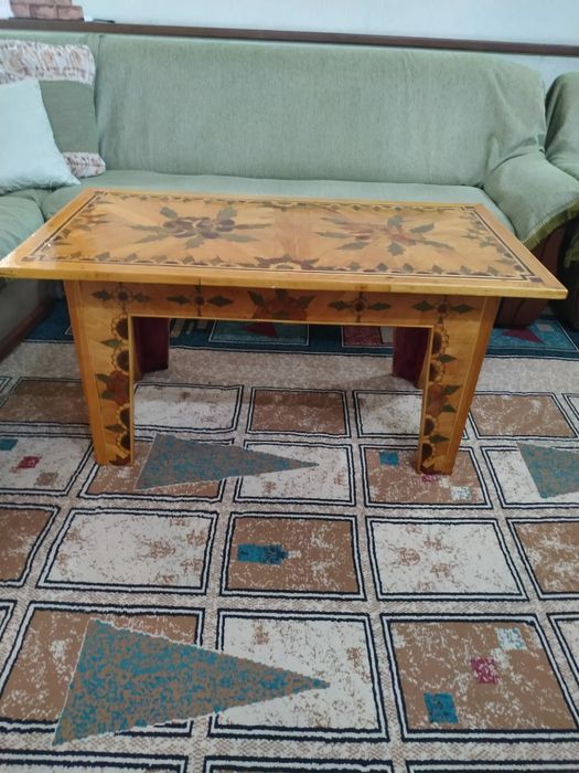 Журнальные столы деревянные, ручной работы, очень красивые