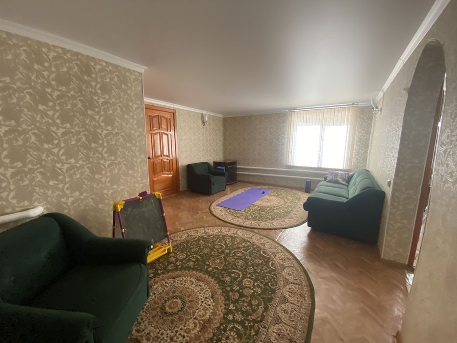 Продам частный  2х этажный дом.