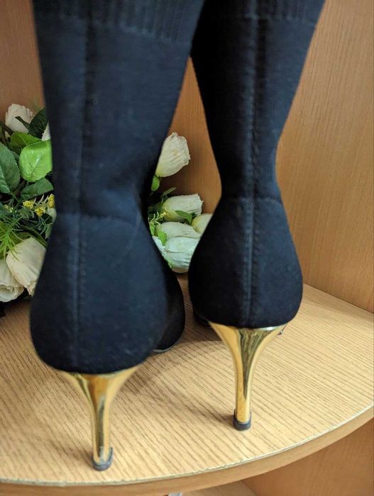 продам женские сапожки-чулочки