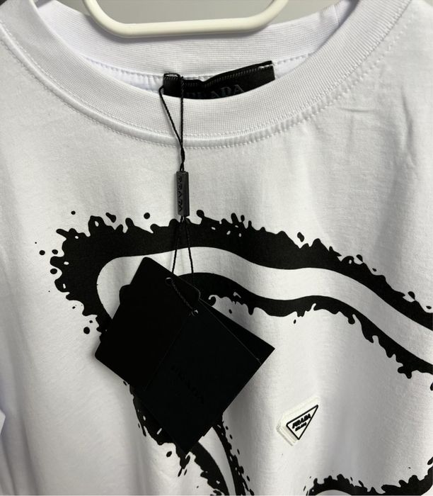 Tricou PRADA super calitate