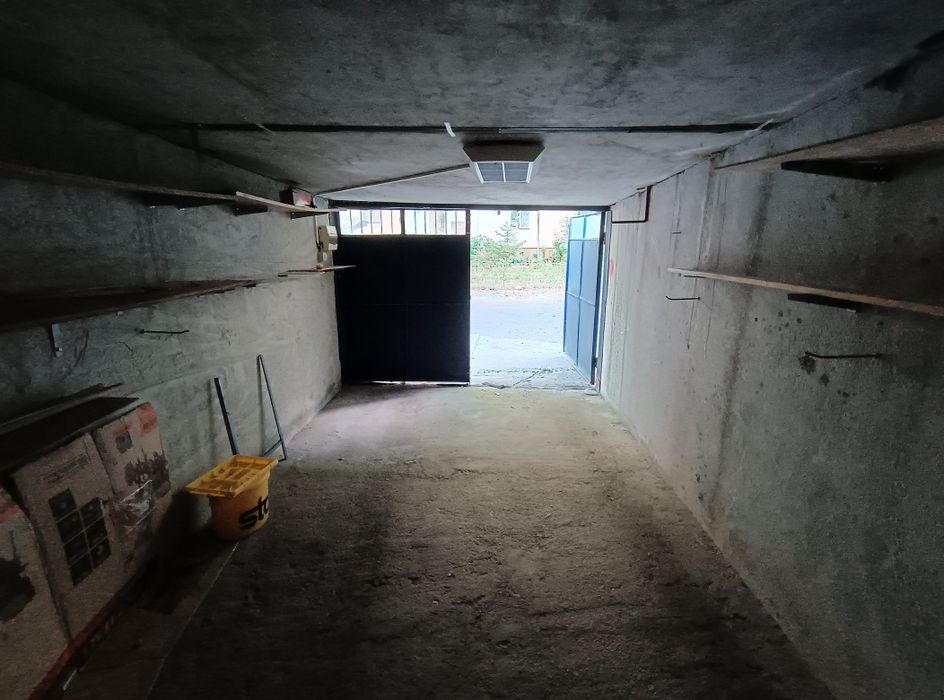 Vanzare garaj zona Matei Basarab / Parcul Bucovina.