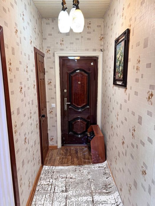 Uy sotiladi  3xonali