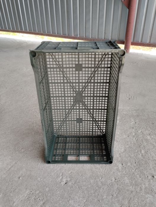 Пластиковые ящики