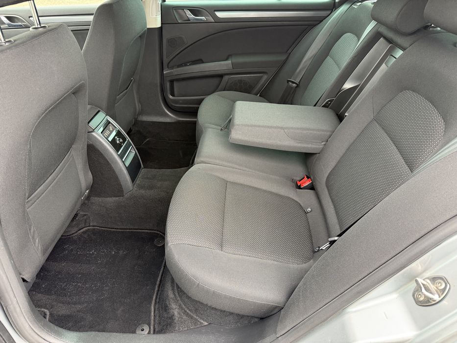 SKODA Superb 2010 — imagine 5