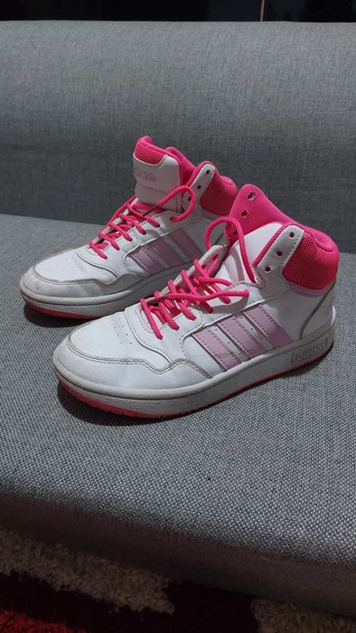 Adidasi fetite ADIDAS