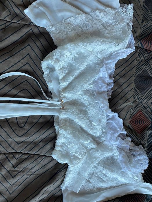 Alessa топ с дантела