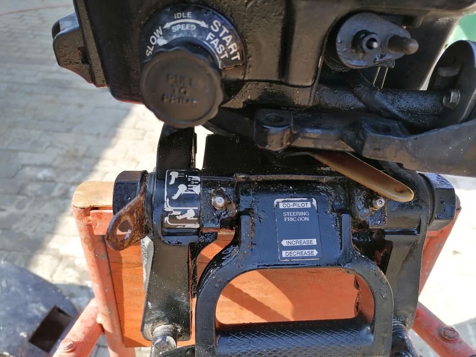 Motor barcă Mercury 8 cp