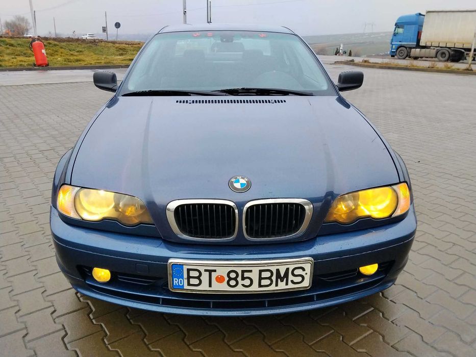 Vând BMW  E 46 coupe