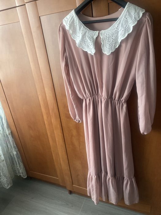 Rochie dama roz cu guler alb