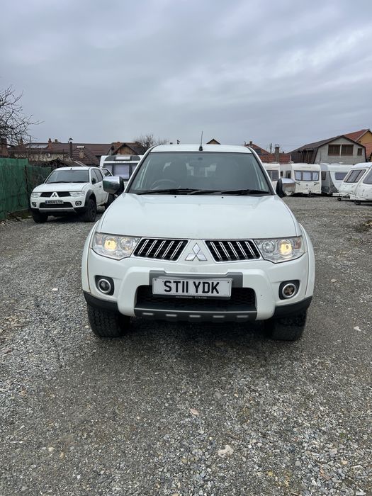 Mitsubishi l200 2.5D Barbarian 4x4 an 2014 euro 5 am doua bucati
