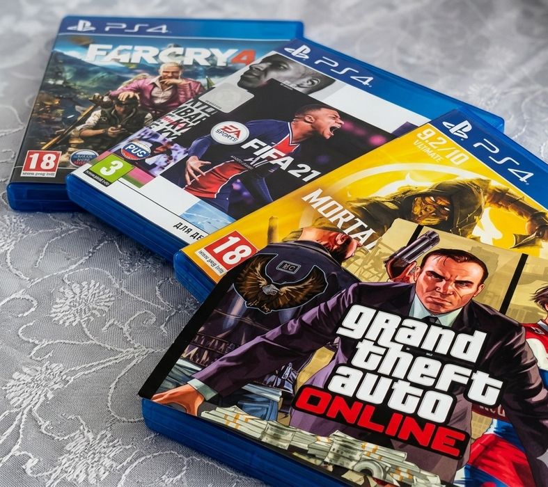 PlayStation 4 Slim 1TB + 2 геймпада + Топовые игры (Mega Pack)